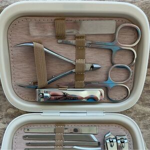 Manicure Pedicure Set